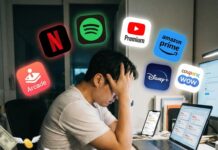 “숨만 쉬어도 10만 원?” 월급 루팡 ‘구독 경제’의 늪, 호갱 되지 않고 현명하게 이용하는 법 카드 명세서를 보고 놀라는 사람과 주변을 떠다니는 구독 서비스 아이콘들, 구독 피로와 지출 관리를 상징하는 이미지